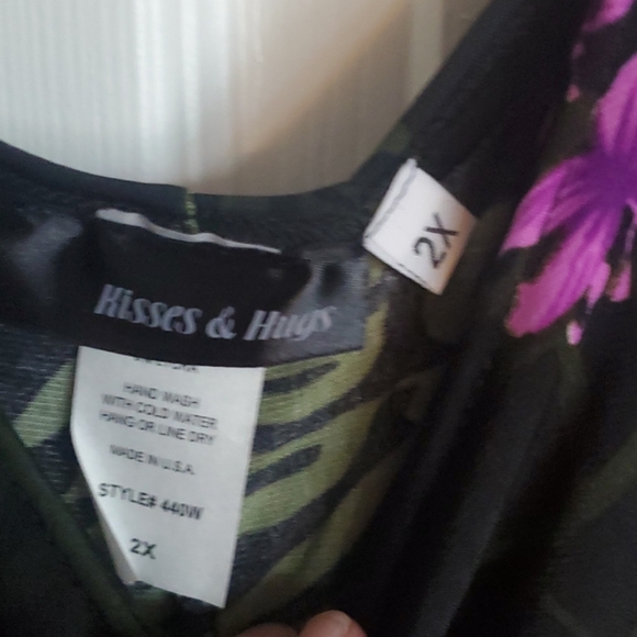 Hawaiian Maxi Dress - Picture 2 of 2